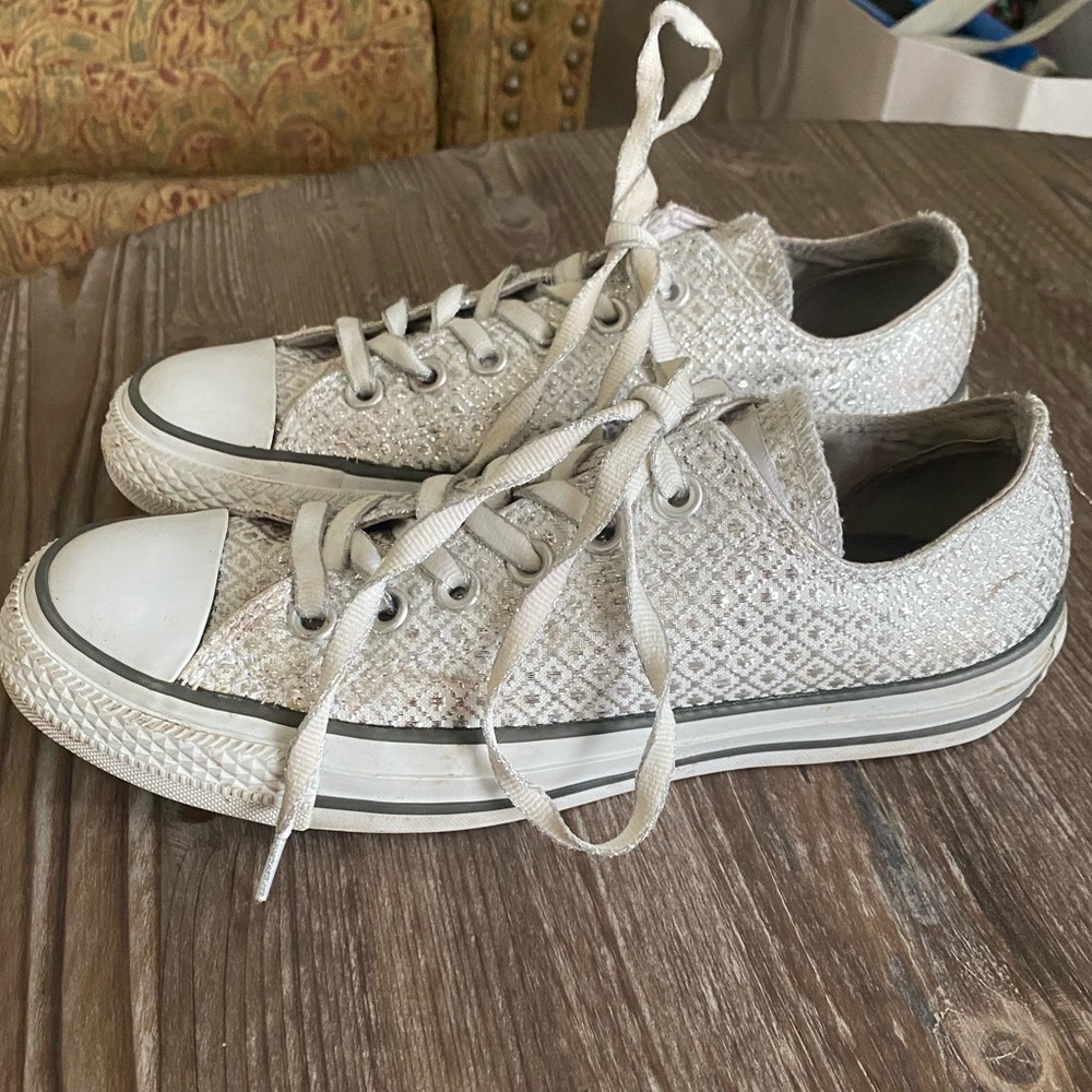 White and silver converse size 7.5